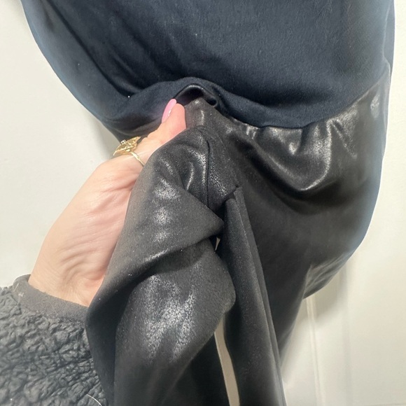 Spanx Maternity Womens Leggings Black Faux Leather Mama Faux Size Small - Picture 4 of 6